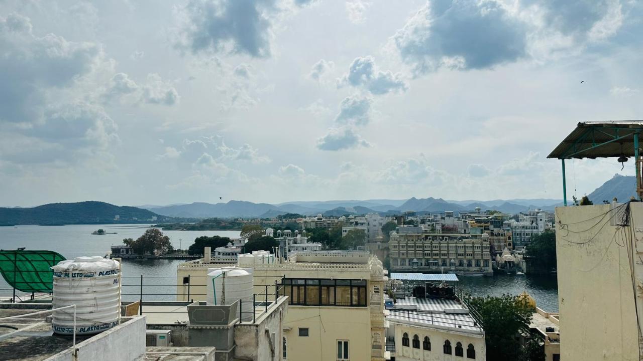 Maa Ji House On Lake Pichola Udaipur Exterior photo